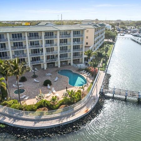 Oceanfront Luxury Condo! Mins To Beach! Rum Bar Next Door! St. Petersburg Exterior photo
