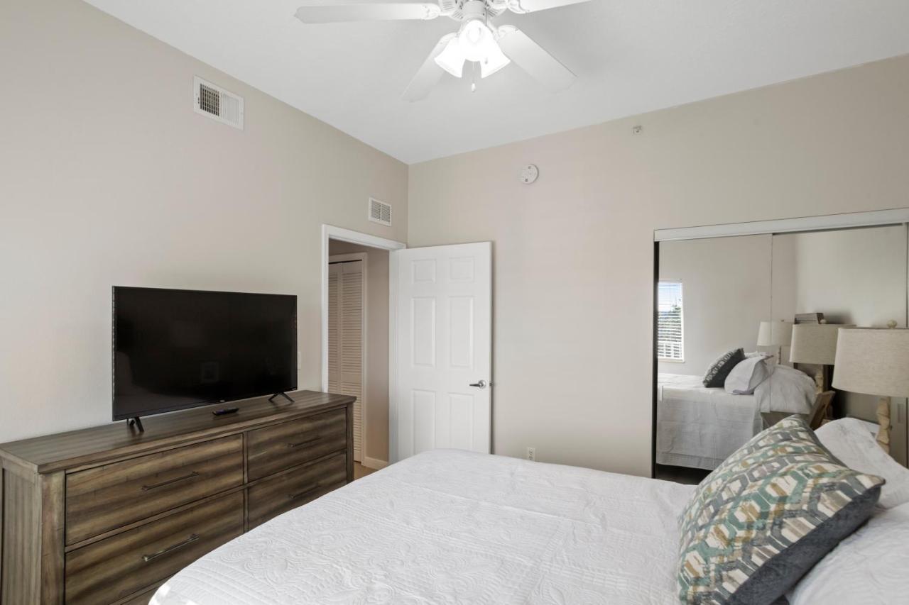 Oceanfront Luxury Condo! Mins To Beach! Rum Bar Next Door! St. Petersburg Exterior photo