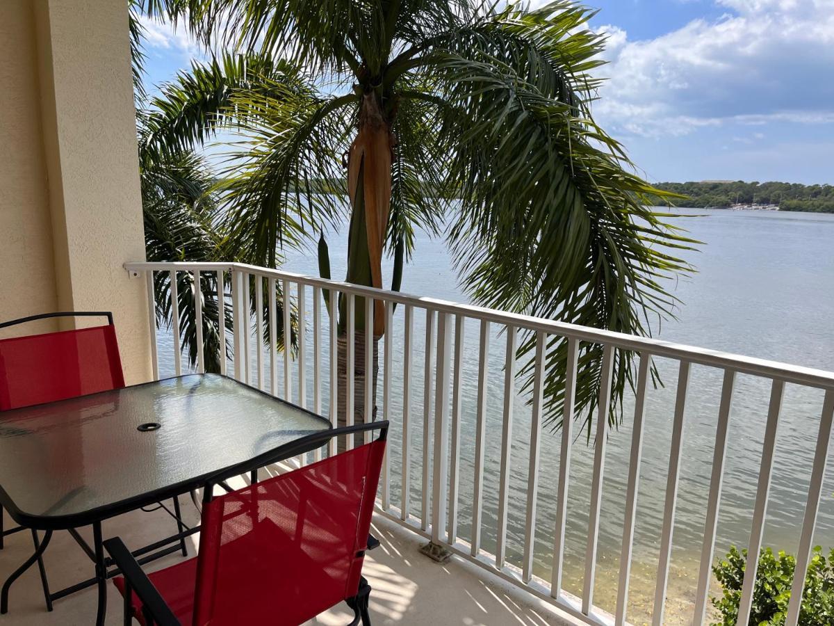 Oceanfront Luxury Condo! Mins To Beach! Rum Bar Next Door! St. Petersburg Exterior photo